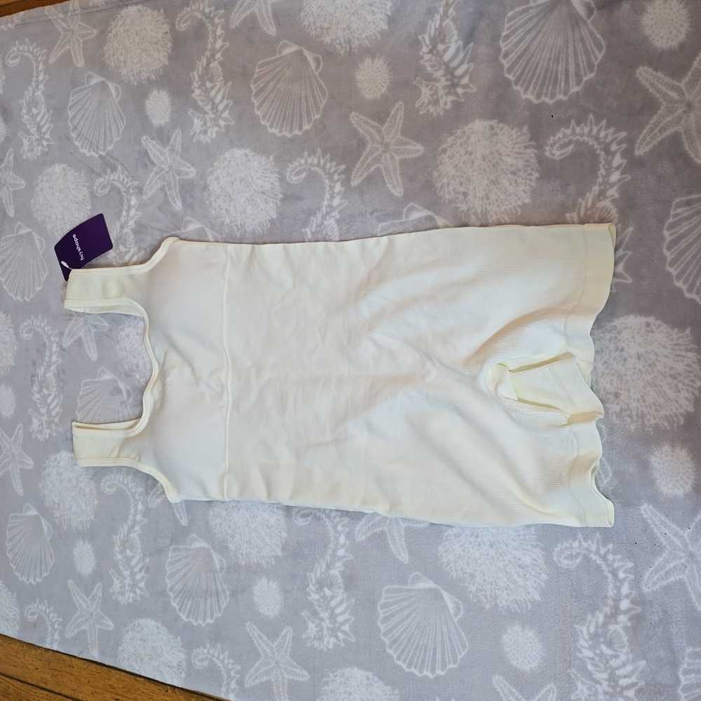 Hey Shape bodysuit shapewear. New with tags. Retail $40
